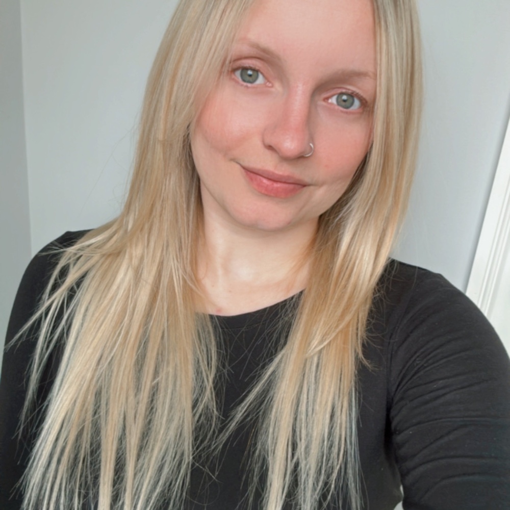 Meet your Posher, Sabrina